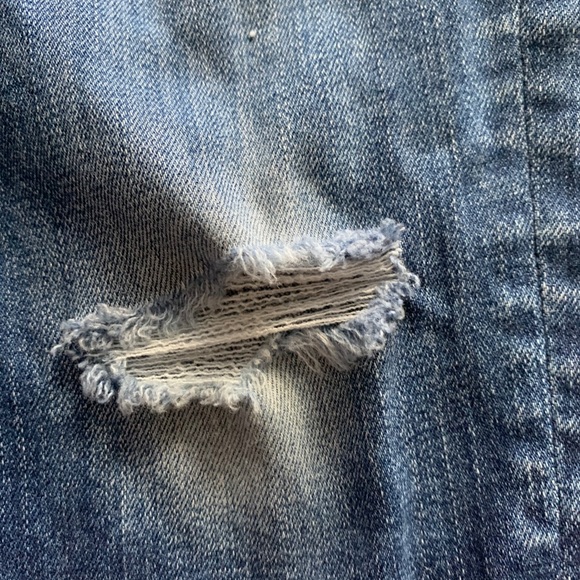 MEDIUM WASH AE HIGH RISE JEANS - Picture 2 of 3